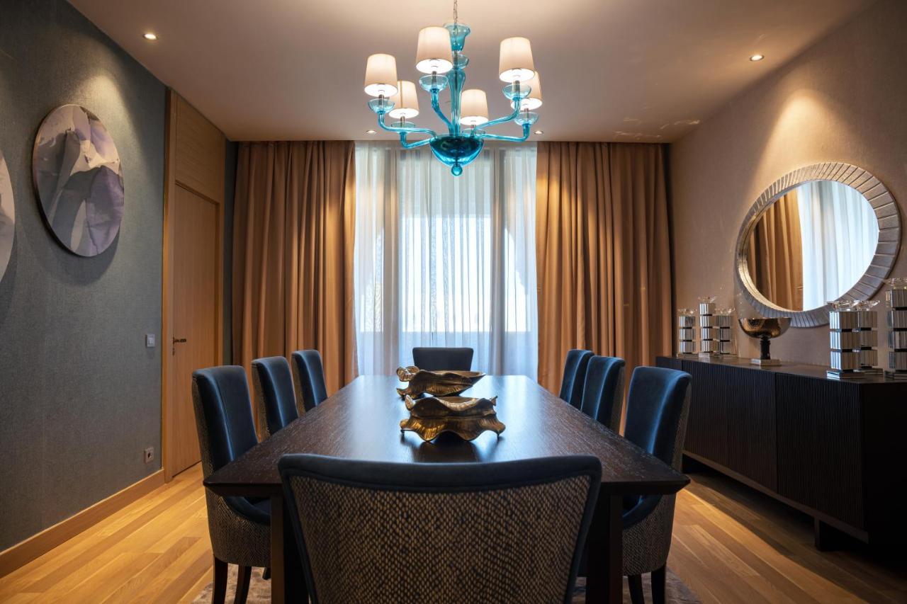 Karavansaray Turkistan Harbour Hotel -Flying Theatre Access ภายนอก รูปภาพ A dining room